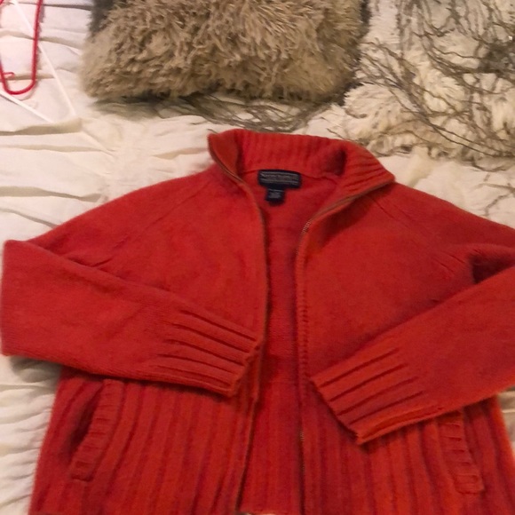 100% Lambswool Sweater - Picture 3 of 4